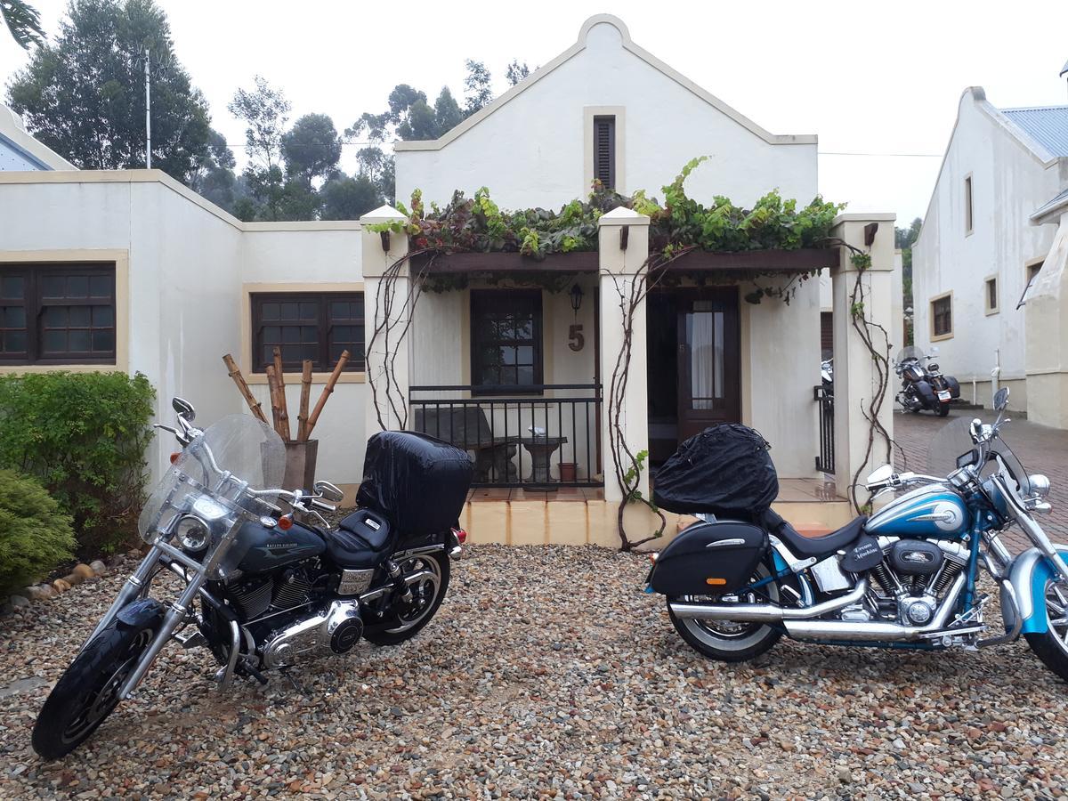 Langeberg Guest Lodge Свелендам Екстериор снимка